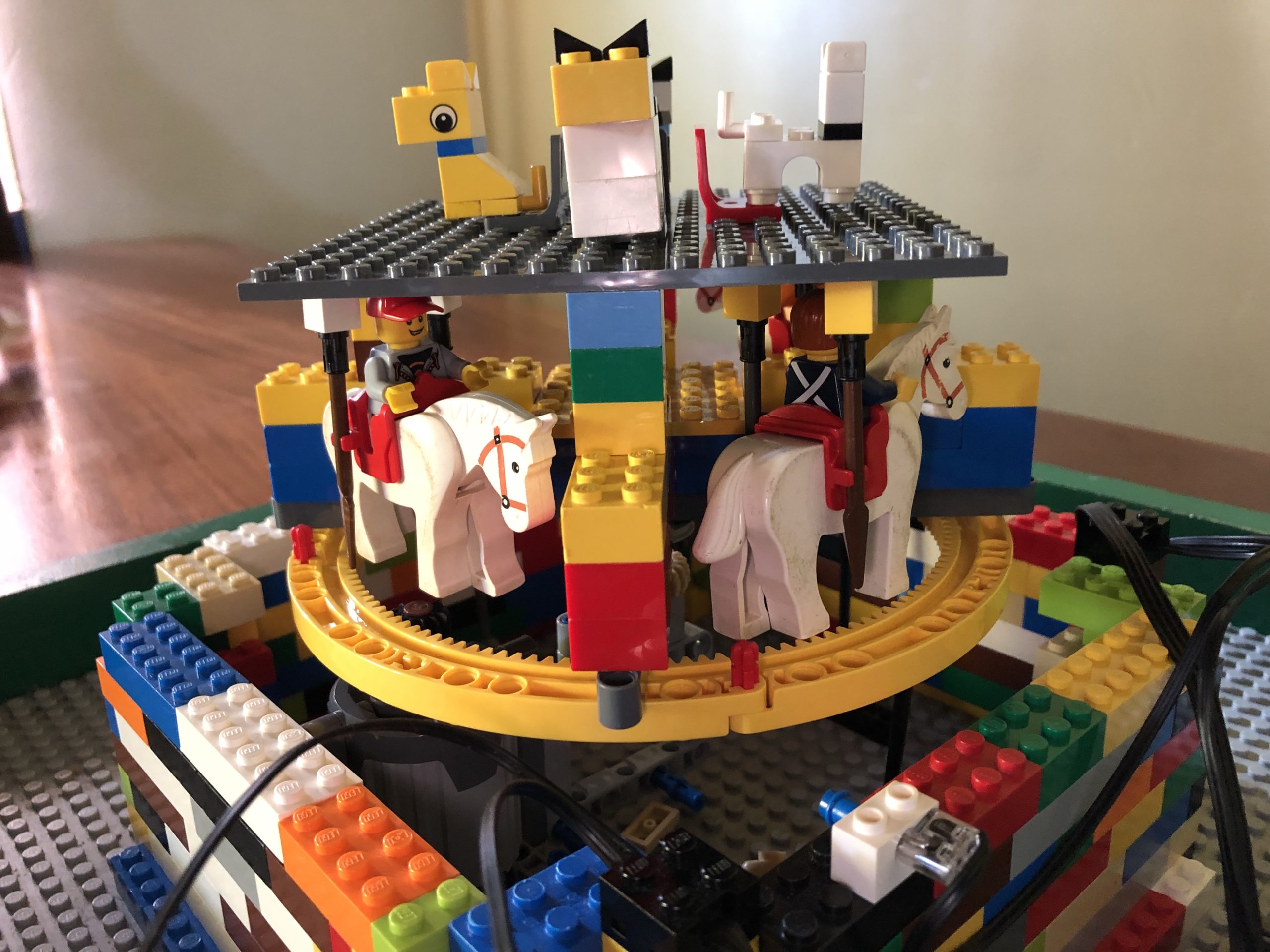 Read more about the article Weekend Build: Lego Carousel