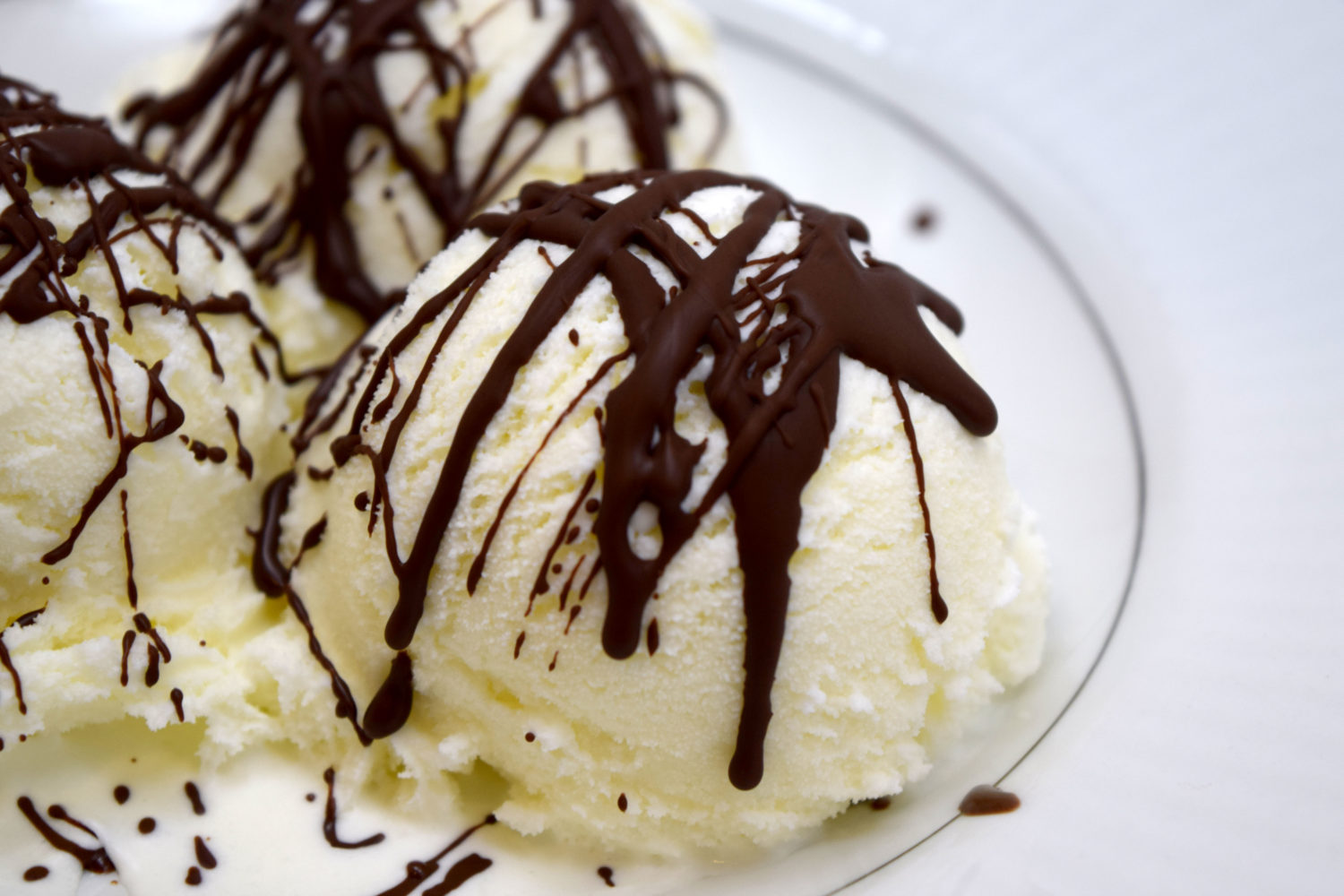 Read more about the article Homemade Chocolate Magic Shell