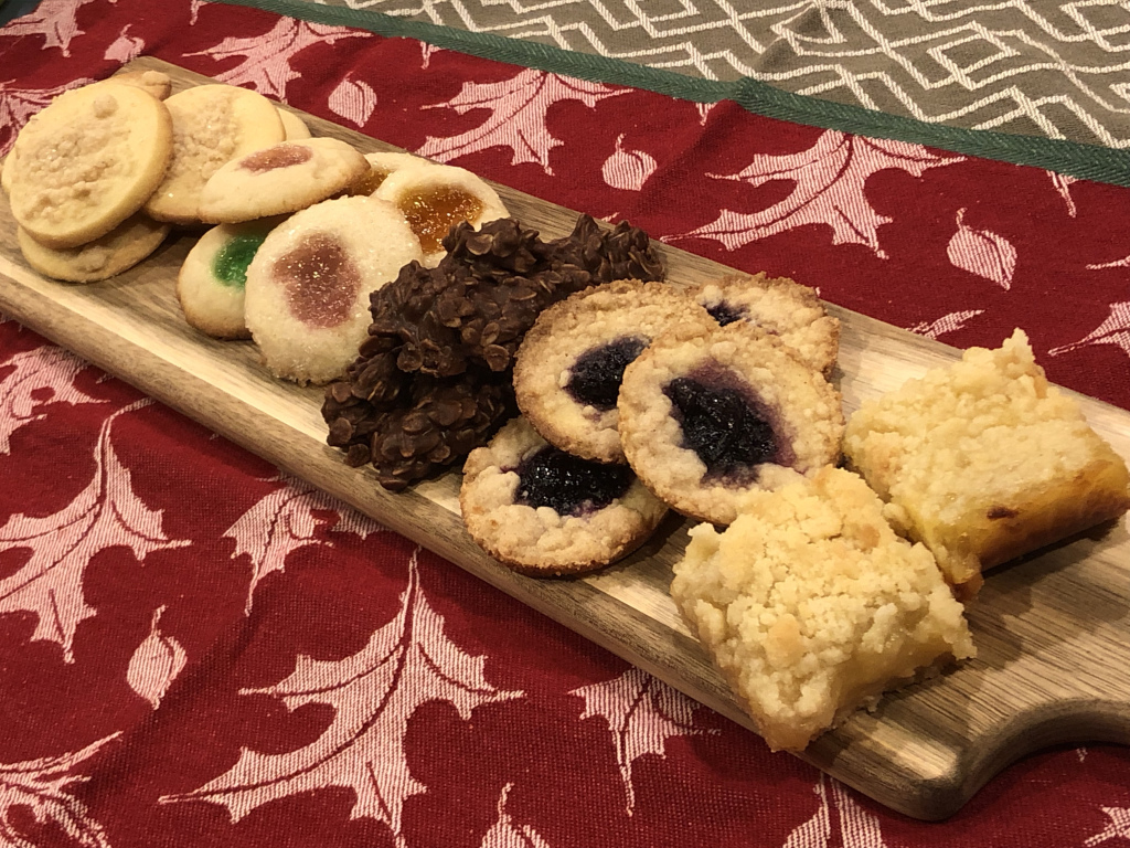 Read more about the article 2019 Christmas Cookie Smorgasbord