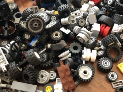 Read more about the article Booster Bricks Mega Mystery Box