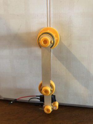 Read more about the article Kiwico Tinker Crate: Glowing Pendulum